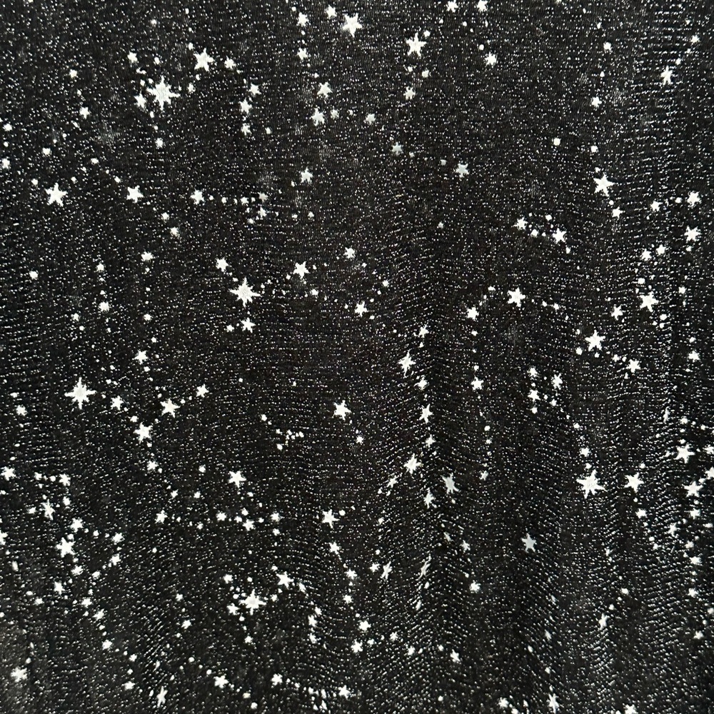 Black and White Starry Short Sleeve Tee - LARGE - Picture 5 of 7